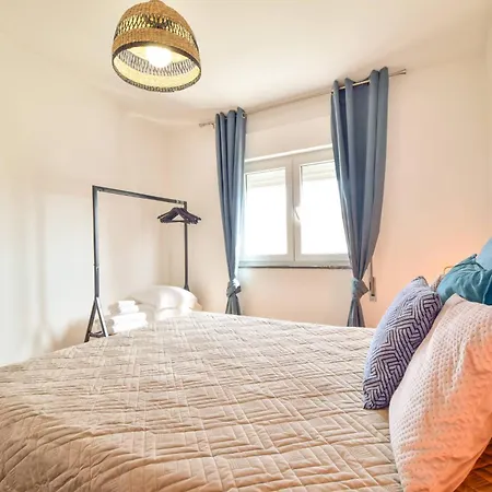 Appartement Eva Andorinha 5 Pax By Mtphomes *
