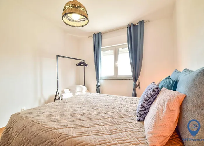 Apartment Eva Andorinha 5 Pax By Mtphomes *